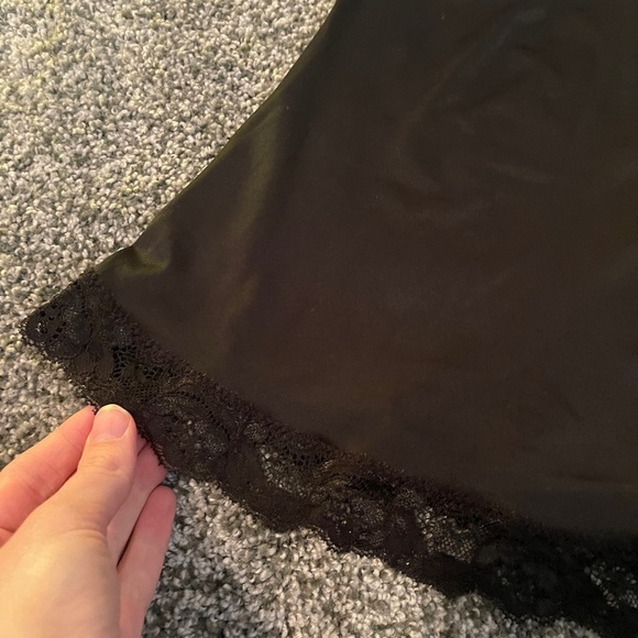 Spanx by Sara Blakley Shapewear Women's Small Black One Piece Slip - Picture 7 of 7